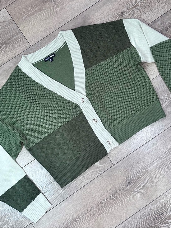 Fashion Nova Cropped Color Block Button Cardigan - Picture 7 of 16